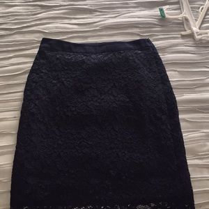 Navy lace business pencil skirt!